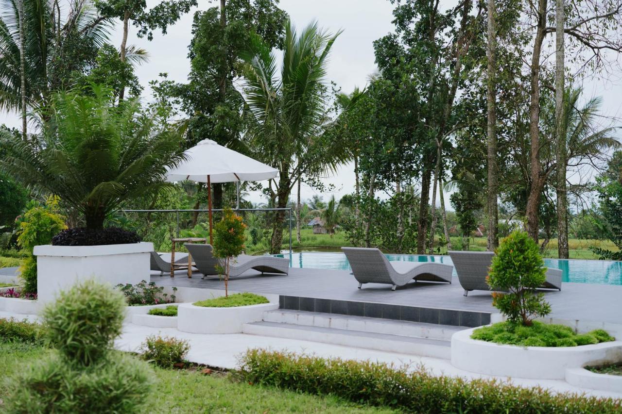 Nirvana Hotel Resort Tetebatu Exterior foto