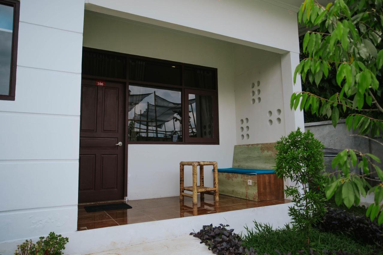 Nirvana Hotel Resort Tetebatu Exterior foto