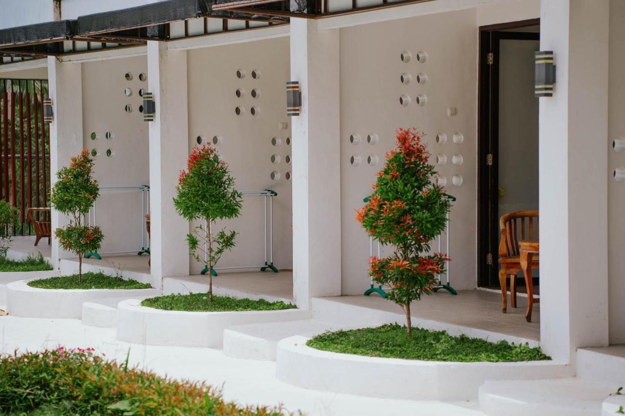 Nirvana Hotel Resort Tetebatu Exterior foto